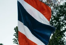 Российские туристы в Таиланде могут безопасно посетить храм Тхам Та Пан и Паттайю rossijskie turisty v tailande mogut bezopasno posetit hram tham ta pan i pattajyu-dmvv-ru-0