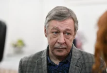 Михаил Ефремов и Анна Михалкова вдохновили публику в «Мастерской 12» mihail efremov i anna mihalkova vdohnovili publiku v masterskoj 12-dmvv-ru-0