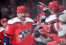 Александр Овечкин сияет в НХЛ- первая звезда дня за великолепный гол aleksandr ovechkin siyaet v nhl pervaya zvezda dnya za velikolepnyj gol-dmvv-ru-0