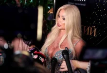 anastasiya volochkova sogreet moskvu v snegopad svoimi novymi pesnyami-dmvv-ru-0