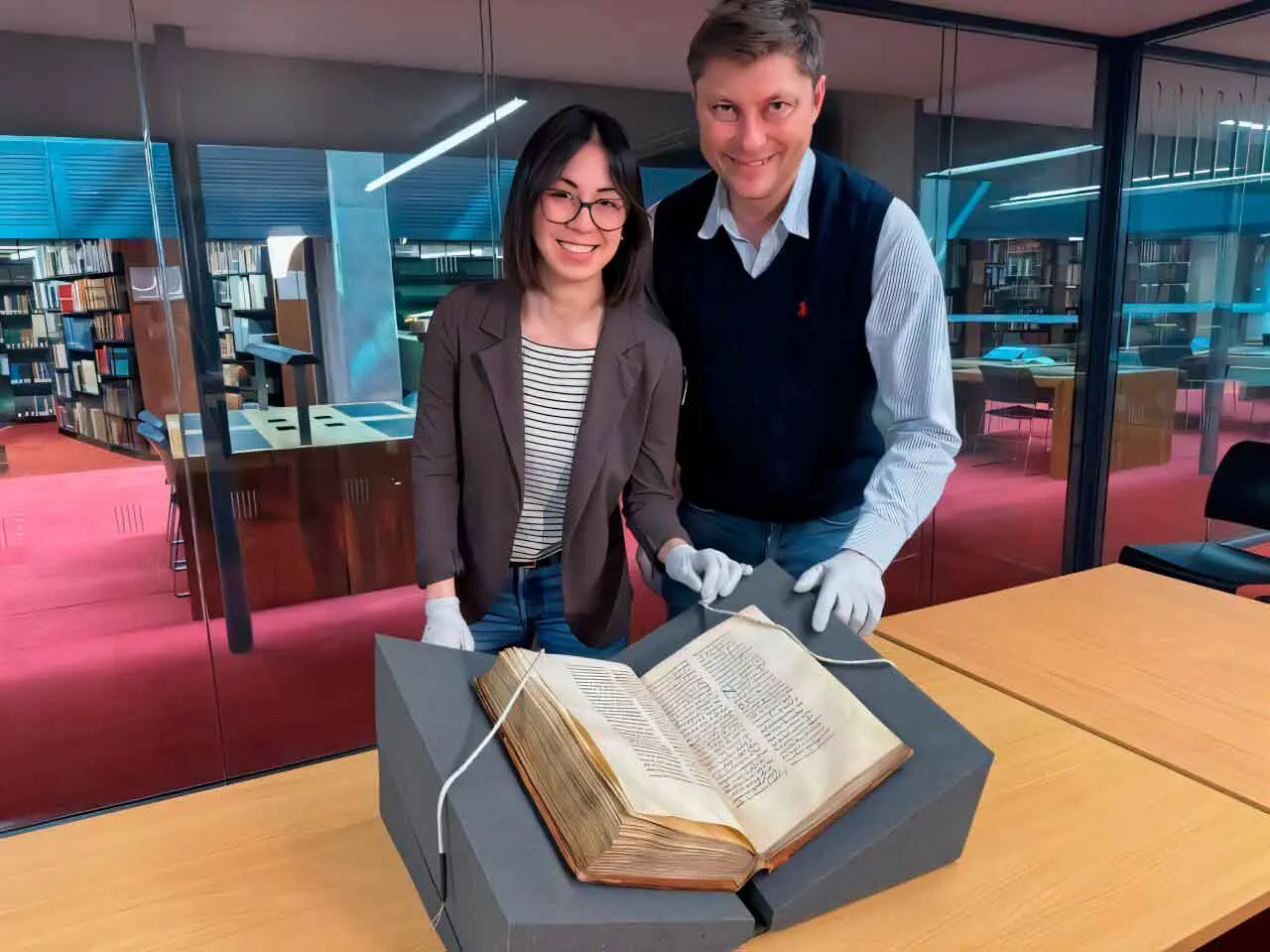 Древнейшая рукопись поэмы Кэдмона нашлась в Риме — сенсация-0