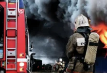 МЧС сократило пожар после атаки беспилотников на терминал в Туапсе mchs sokratilo pozhar posle ataki bespilotnikov na terminal v tuapse-dmvv-ru-0