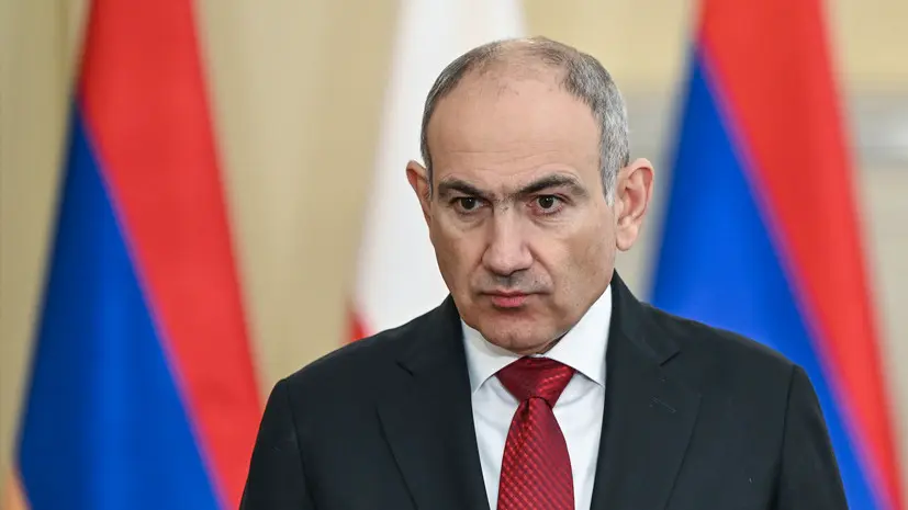 Пашинян осудил сожжение флага Турции на факельном шествии в Ереване