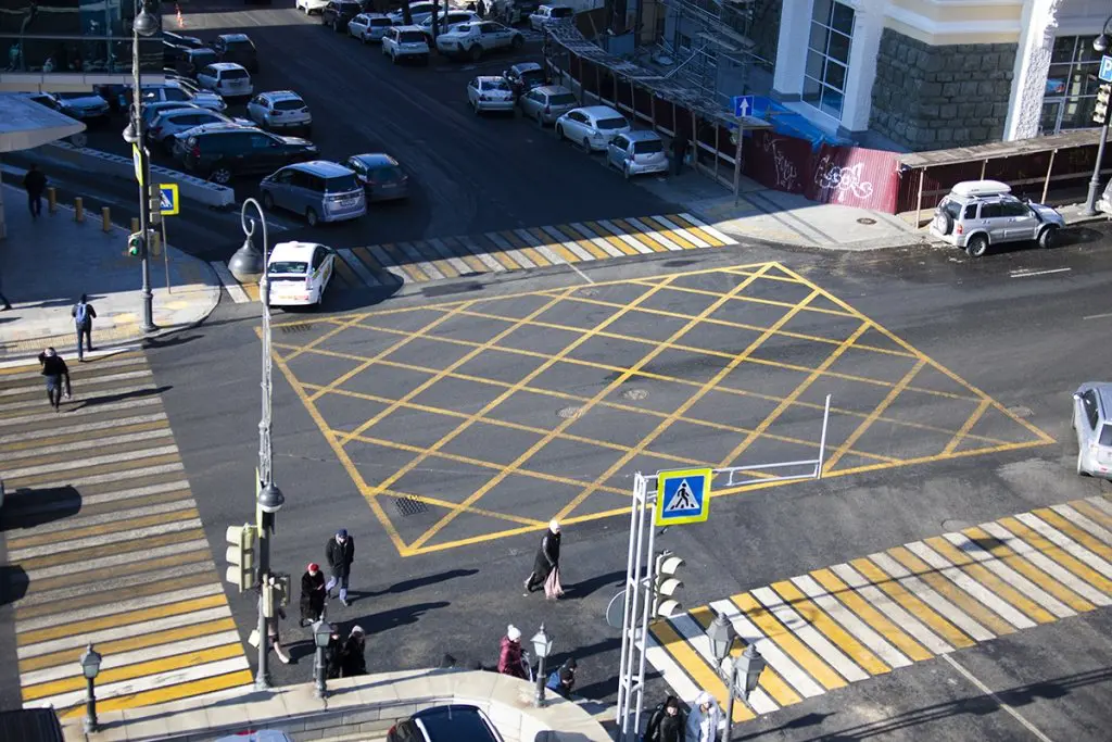 На перекрестке Фонтанной и Океанского проспекта заменят светофор администрация Владивостока