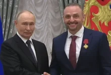 Путин вручил Аскольду Запашному орден в Кремле putin vruchil askoldu zapashnomu orden v kremle-dmvv-ru-0