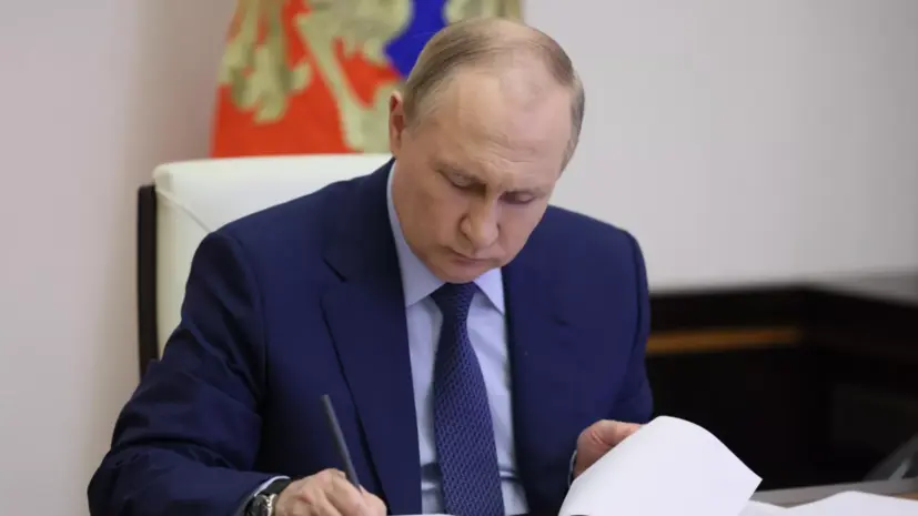 Путин назначил Александра Матвеева руководителем канцелярии президента
