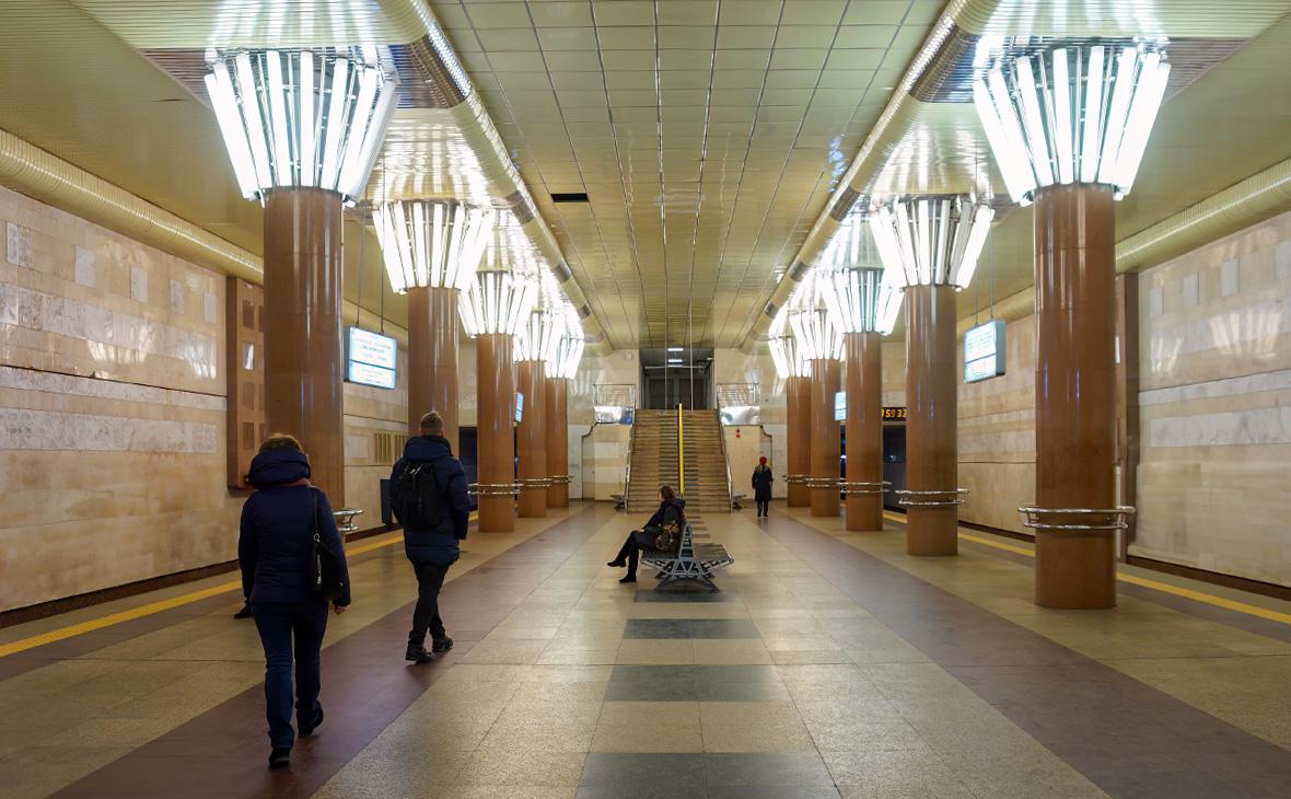 Cтанция метро  Демиевская , Киев, Украина (Yakup Yener / Shutterstock)