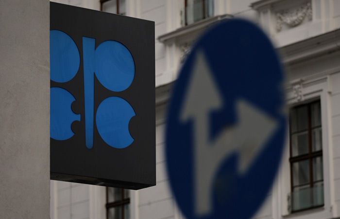 Bloomberg сообщил о начале переговоров ОПЕК+ о возможной отсрочке наращивания добычи