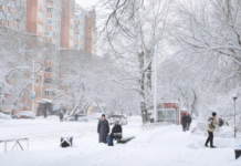 В Благовещенске введен режим ЧС из-за мощного снегопада b78c5709-02f5-4bf6-800b-29a8ab4d7fb3-679a20bc