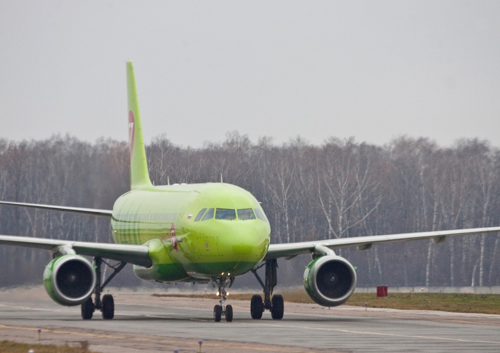 Появились подробности съезда самолета со взлетной полосы в Норильске