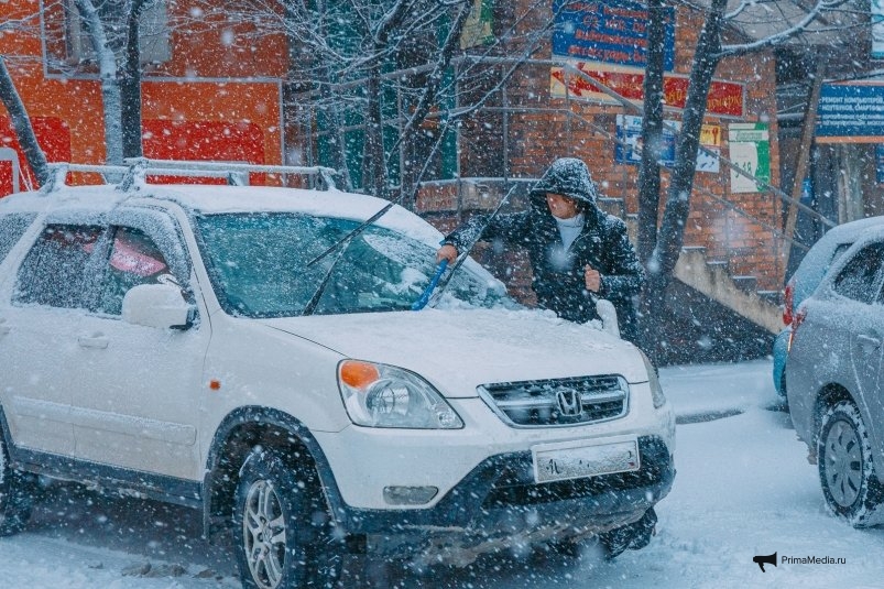 Снегопад во Владивостоке ИА PrimaMedia.ru