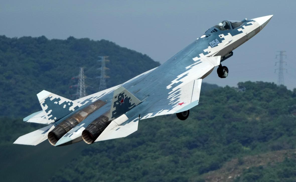 Истребитель Су-57 (VCG / Visual China Group / ТАСС)