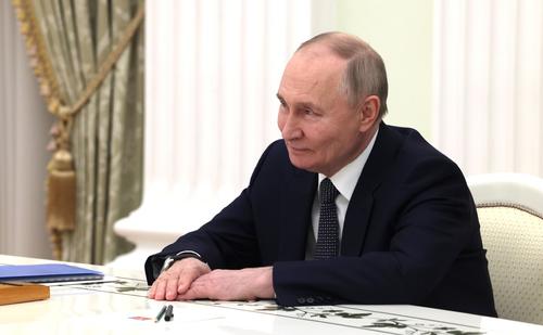 Песков: президент России Путин остается открытым для урегулирования украинского конфликта через мирные переговоры