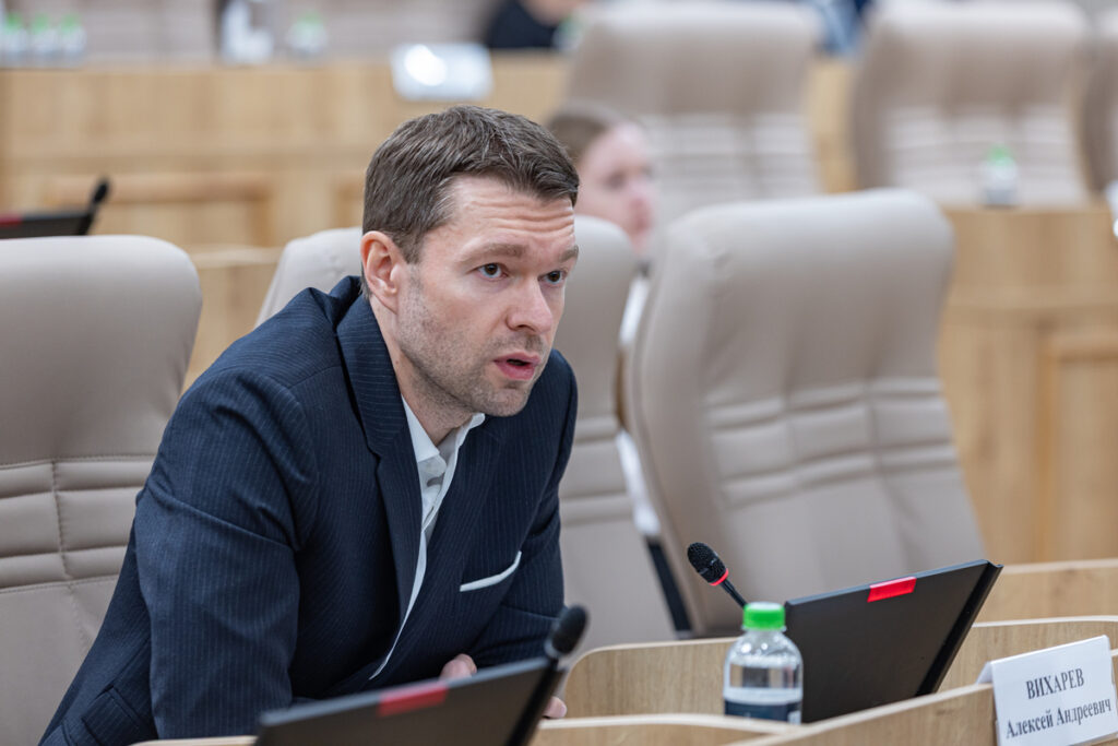 Алексей Вихарев: Современные вызовы семейного законодательства и пути их решения через гармонизацию права