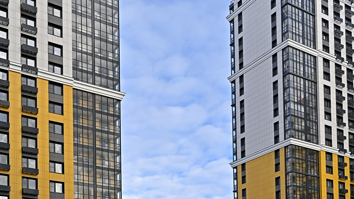 В новостройке на улице Кедрова более 370 москвичей получили квартиры по реновации 