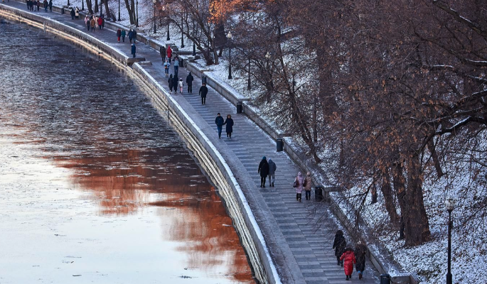 12 февраля горожанам пообещали теплую и сухую погоду в Москве