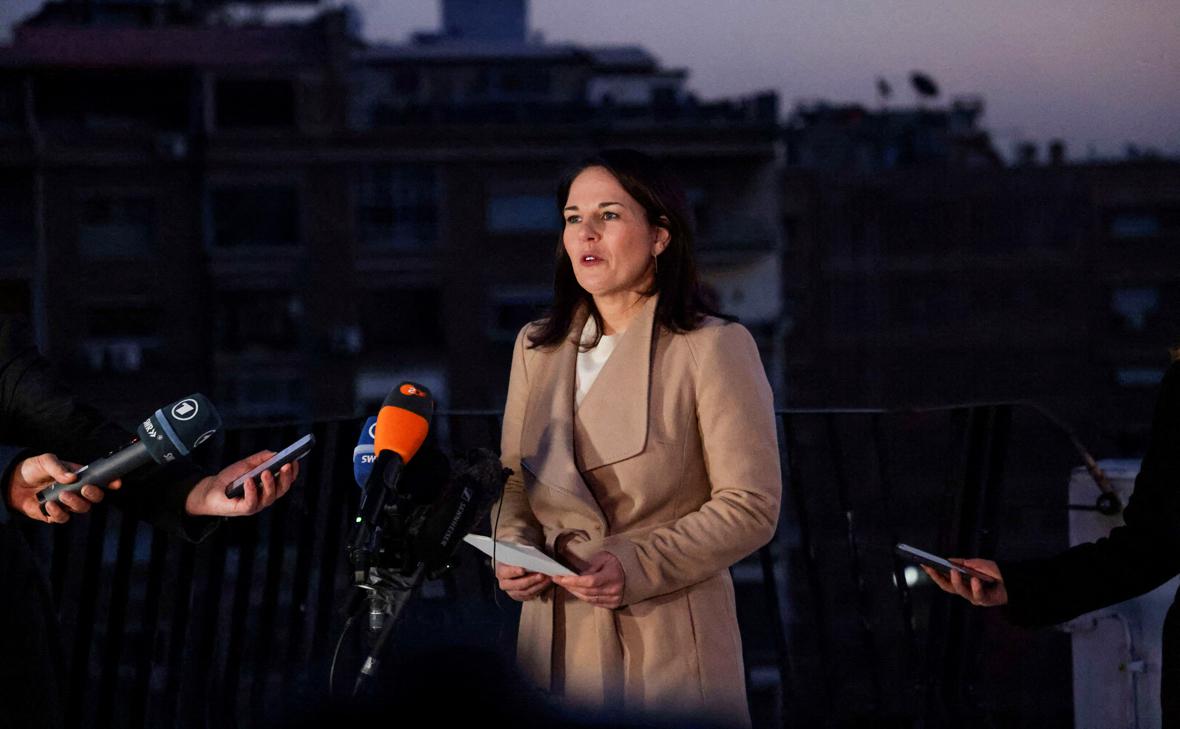 Анналена Бербок (Khalil Ashawi / Reuters)