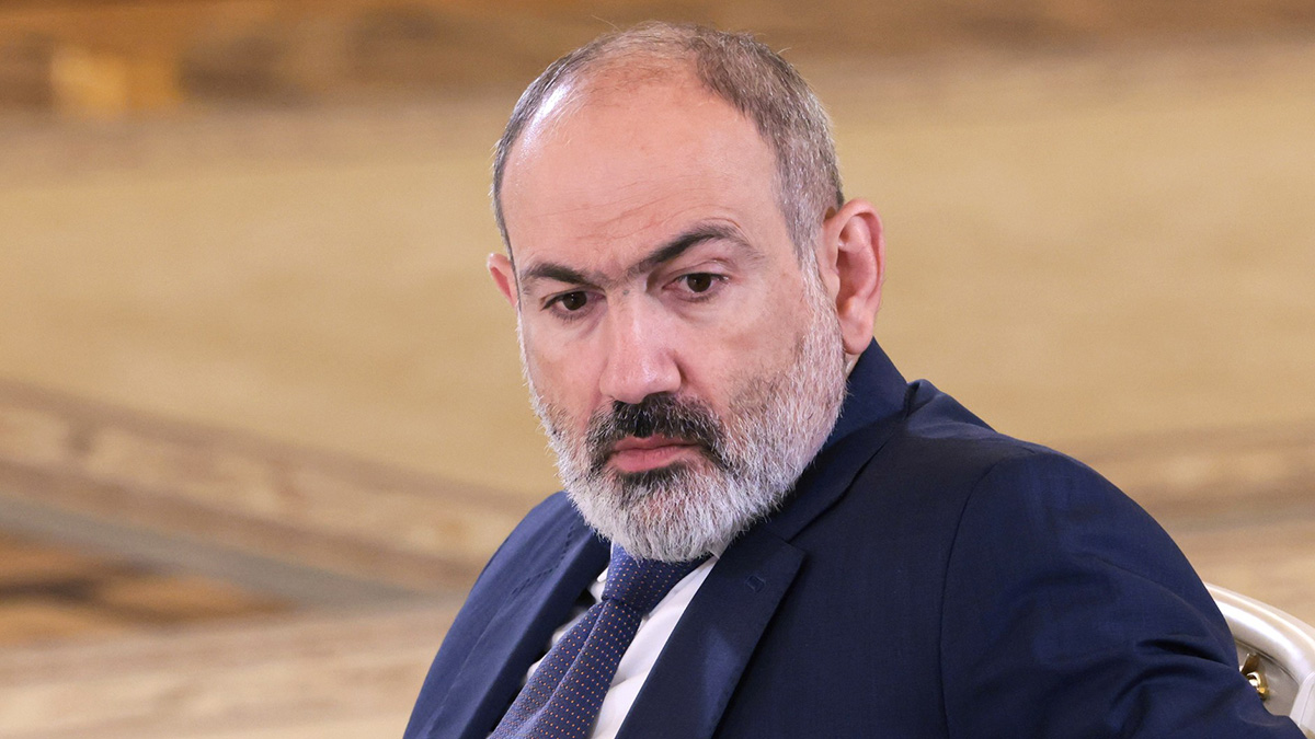 Пашинян заявил, что готов подписать мирный договор с Азербайджаном