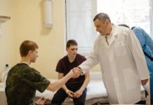 Четверо пострадавших при ударе ВСУ в Курской области борются за жизнь chetvero postradavshih pri udare vsu v kurskoj oblasti boryutsya za zhizn-gazetarf-ru-174170049100-0