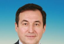 deputat gosdumy dmitrij gusev inicziiroval obsuzhdenie podderzhki kinoproektov-gazetarf-ru-174170178600-0