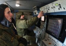 Россия отражает массированный удар ВСУ 28 БПЛА сбиты над Брянской и Ростовской областями rossiya otrazhaet massirovannyj udar vsu 28 bpla sbity nad bryanskoj i rostovskoj oblastyami-gazetarf-ru-174280602200-0