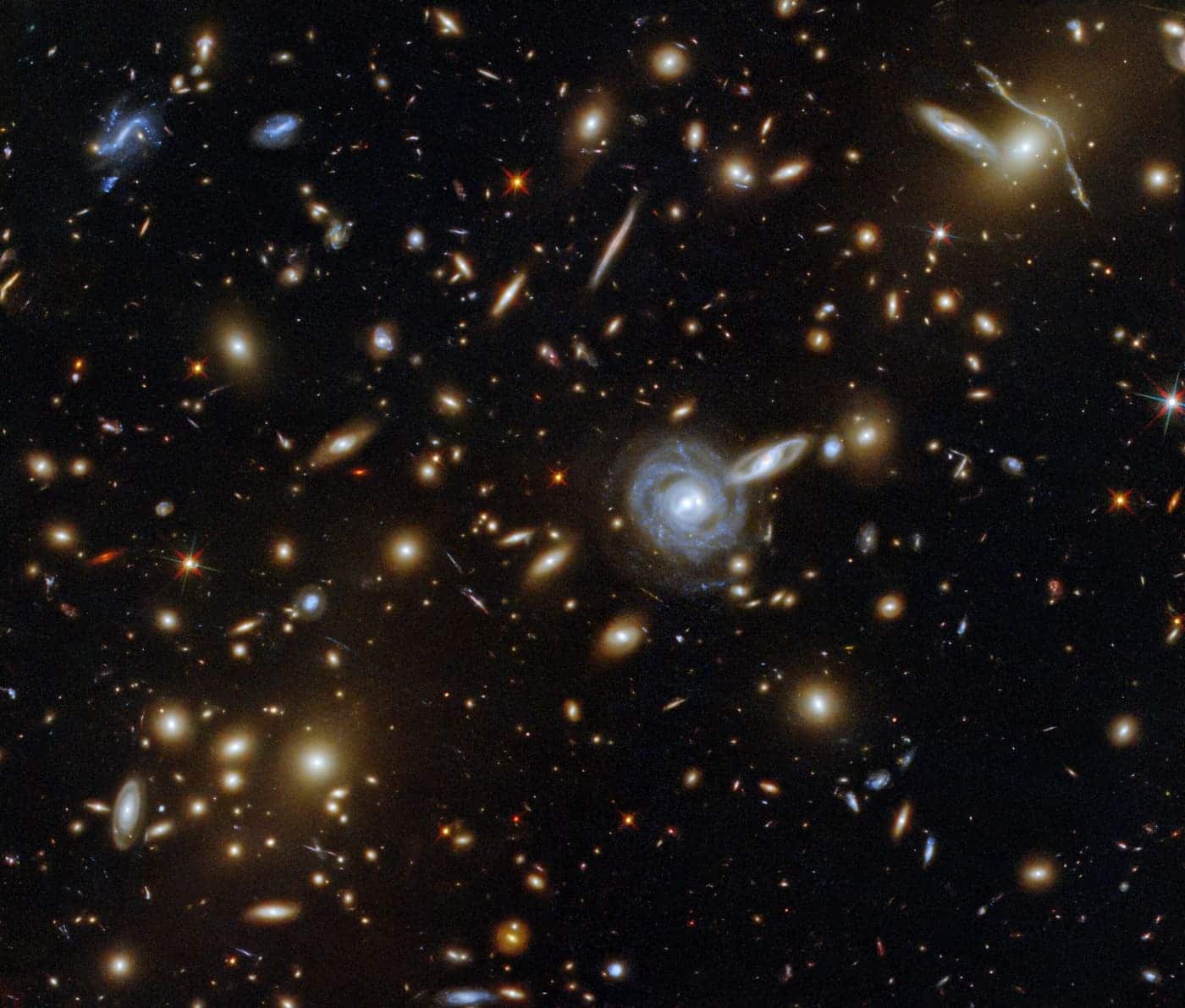 Телескоп Евклид раскрывает секреты Млечного Пути и галактики M87 в данных arXiv-0