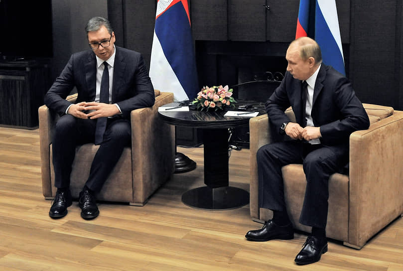 Встреча Путина и Вучича в Москве укрепляет связи России и Сербии 9 Мая-0