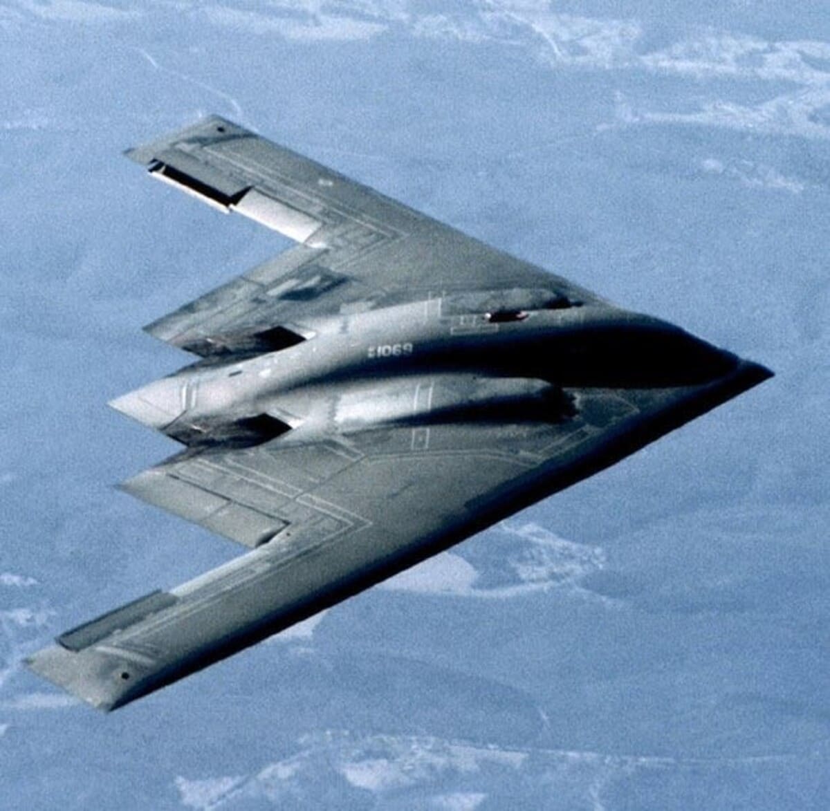B-2 Spirit демонстрируют мощь в противостоянии с укреплениями Ансарулла и хуситов-0