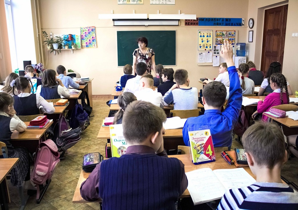 Заслуженный учитель объяснил, зачем в школах введут единое расписание