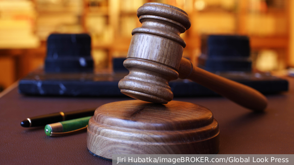Суд арестовал подростков за избиение восьмиклассника в московской школе