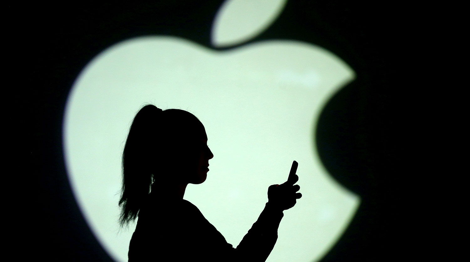 Apple и Foxconn анонсируют революционный гибрид MacBook с гибким экраном-0