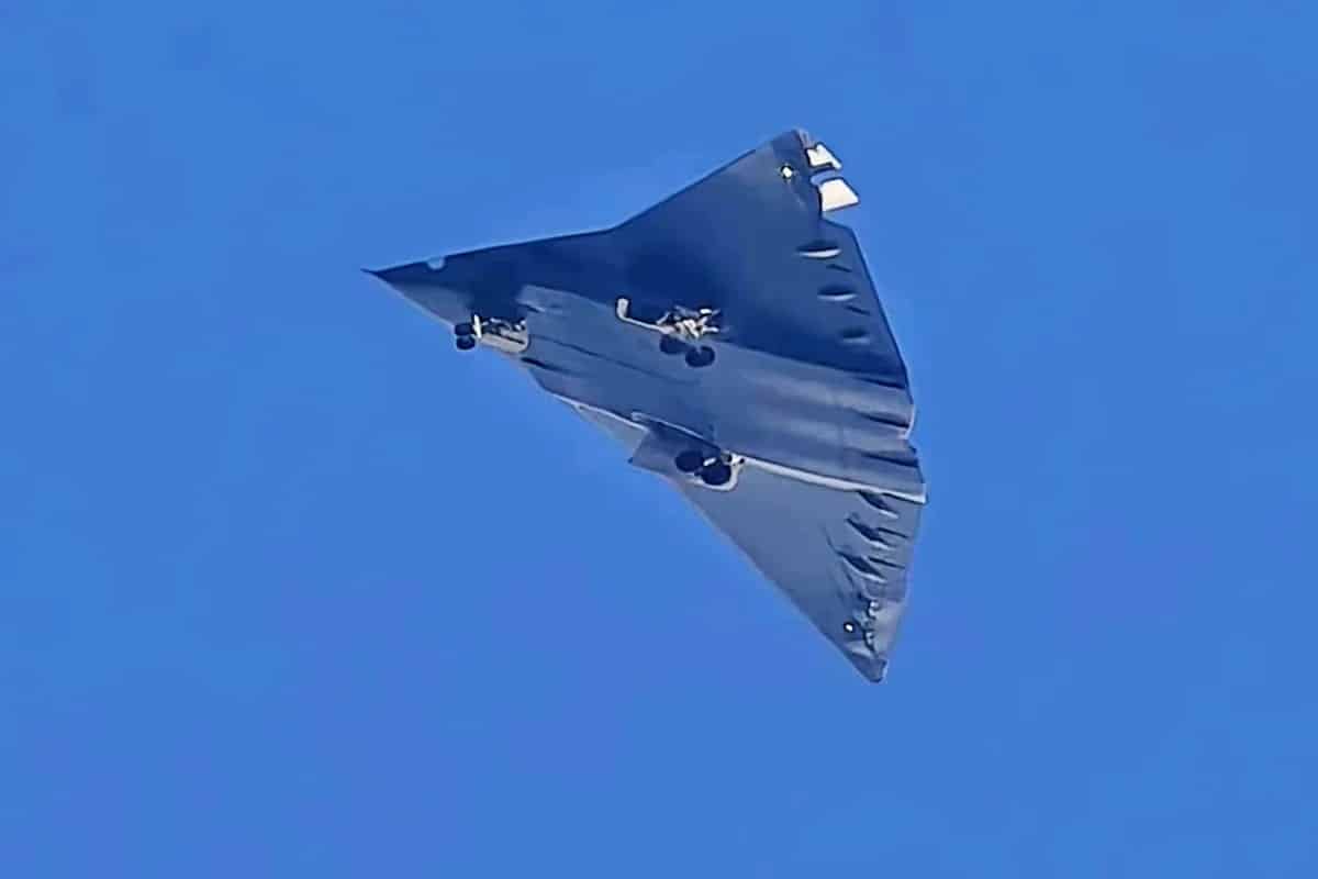 Китайский истребитель-невидимка J-36 открывает новые горизонты авиации-0