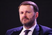 Максим Орешкин заявил о значении БРИКС для глобального сотрудничества maksim oreshkin zayavil o znachenii briks dlya globalnogo sotrudnichestva-gazetarf-ru-174593042700-0