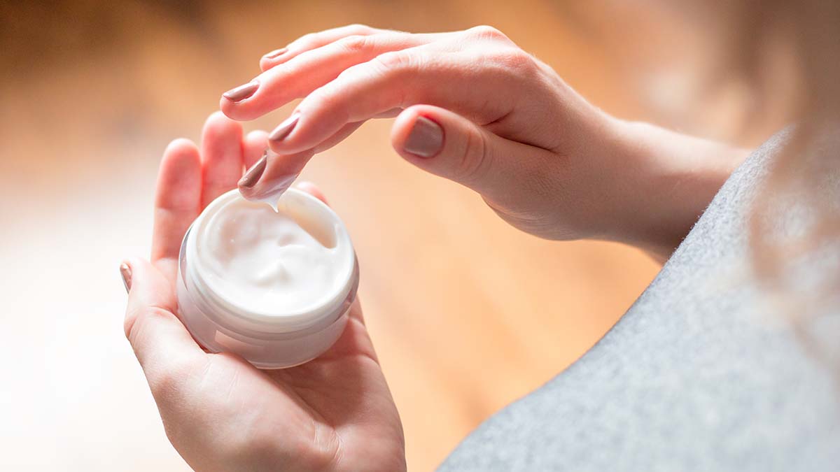 Роспотребнадзор: В нескольких кремах La Roche-Posay обнаружили бензол