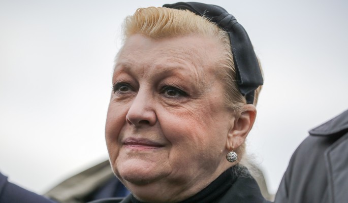 Провалы в кино и срок за мошенничество: чем прославилась отмечающая юбилей Дрожжина 