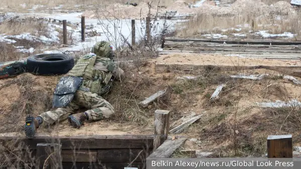 Российский военнослужащий спас товарища и отбился от ударного дрона 