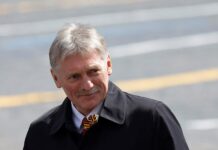 Дмитрий Песков заявил о уверенном преодолении Россией санкций Лондона и инициатив Фридриха Мерца dmitrij peskov zayavil o uverennom preodolenii rossiej sankczij londona i inicziativ fridriha mercza-gazetarf-ru-174687156200-0