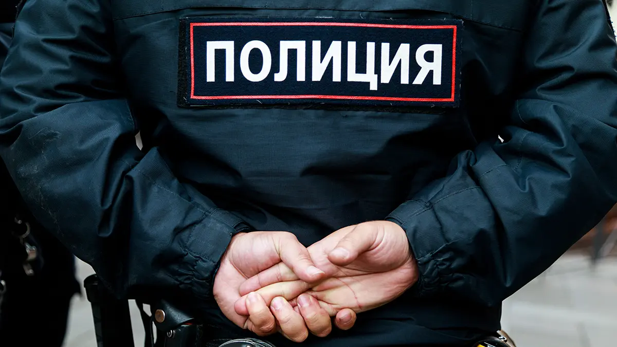 Силовики задержали мужчину, избившего пенсионера в волонтерском центре