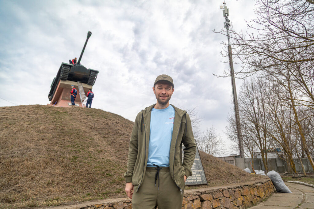 aleksej viharev groza leska02_gazetarf - gazetarf Алексей Вихарев и «Гроза-леска» обеспечили прорыв батальона «Урал» на фронте