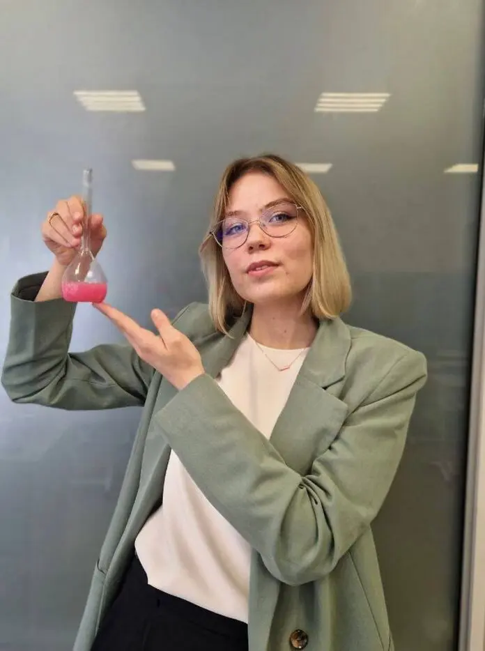 Юлия Калинина из Первоуральска шагнула в финал федерального проекта "Классная тема!"-0