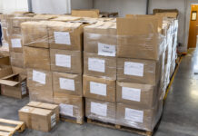 Алексей Вихарев рассказывает о грузах для ДНР aleksej viharev gumanitarnaya pomosh_1_gazetarf