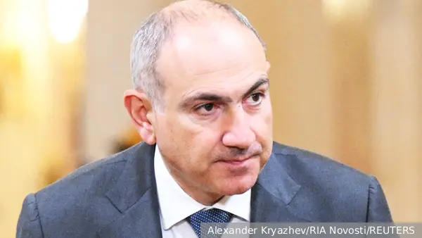 Эксперт: Пашинян обменивает Армению на безбедную жизнь за границей