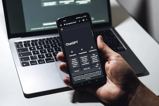Как ИИ меняет личную жизнь мужчин, рассказывают Трейси Кокс, Чарли, Люк и Меган Как ИИ меняет личную жизнь мужчин, рассказывают Трейси Кокс, Чарли, Люк и Меган