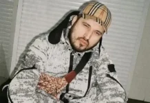 Новый памятник Паше Технику на Николо-Архангельском кладбище от мецената novyj pamyatnik pashe tehniku na nikoloarhangelskom kladbishhe ot meczenata-gazetarf-ru-0