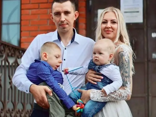 Алексей вместе с супругой воспитывают двух детей | Источник: фонд «Защитники Отечества»