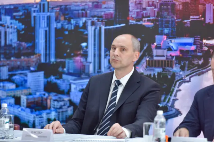 Денис Паслер из Екатеринбурга обсуждает новые горизонты для столицы Урала-0