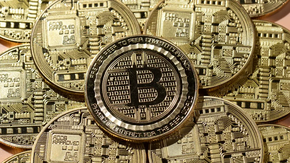 Инвесторы радуются росту Solana на 11% и обсуждают перспективы Bitcoin-0