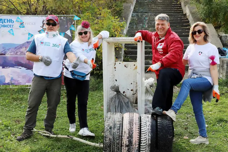 Участники марафона очищали прибрежные территории рек и других водоемов от мусора