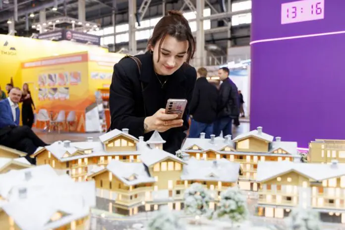 Денис Паслер отметил феноменальный успех Форума 100+ TechnoBuild в Екатеринбурге-0