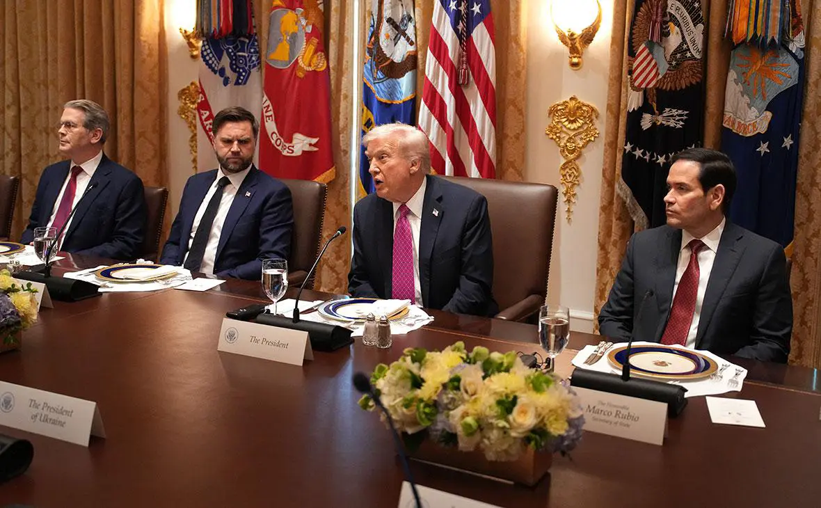 Дональд Трамп на встрече Владимиром Зеленским в Белом доме в Вашингтоне, США, 17 октября 2025 года (Andrew Harnik / Getty Images)